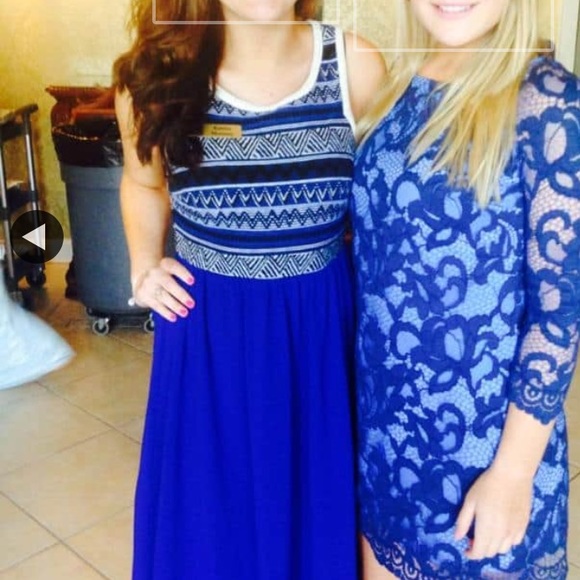 Gown - Picture 3 of 3